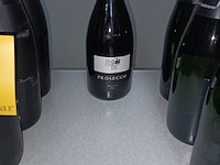 Lot 67 - fles cava. 8 stuks - afbeelding 3 van  5