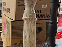 Lot 67 - juwelen paspopstaanders 3 stuks - afbeelding 4 van  4