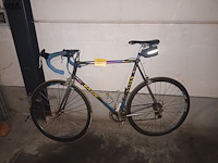 Lot 67 - koersfiets basic - afbeelding 1 van  4
