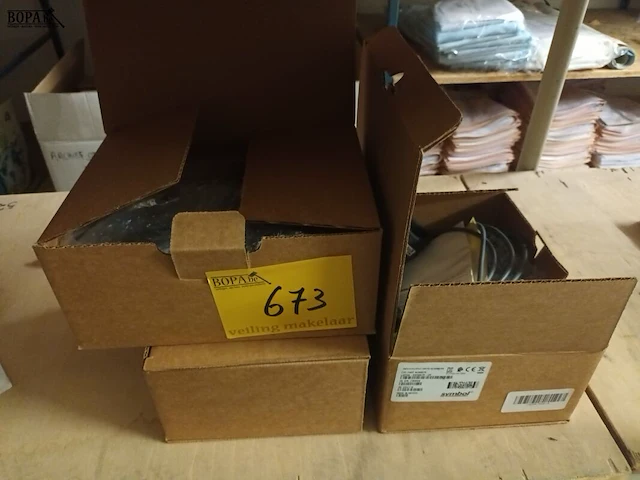 Lot 673 - handscanners. 3 stuks - afbeelding 1 van  3