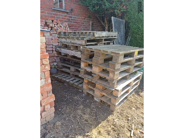 Lot 68 - houten paletten - afbeelding 2 van  4