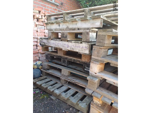 Lot 68 - houten paletten - afbeelding 4 van  4