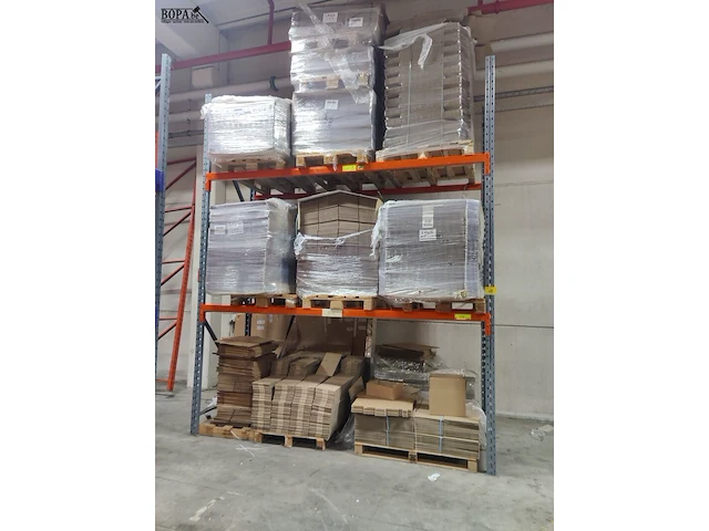 Lot 68 - magazijnstelling - afbeelding 1 van  4