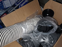 Lot 68 - party gerei - afbeelding 4 van  4