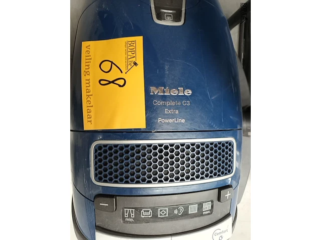 Lot 68 - stofzuiger miele - afbeelding 2 van  3