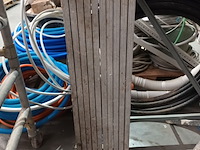 Lot 68 - uitschuifbare loopplank - afbeelding 2 van  3