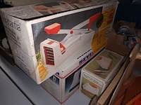 Lot 68 - vintage keukentoestellen. 5 stuks - afbeelding 2 van  4