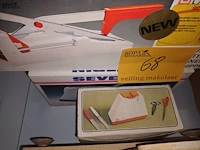 Lot 68 - vintage keukentoestellen. 5 stuks - afbeelding 3 van  4