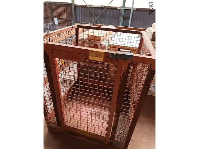 Lot 681 - veiligheidskooi voor heftruck - afbeelding 1 van  3
