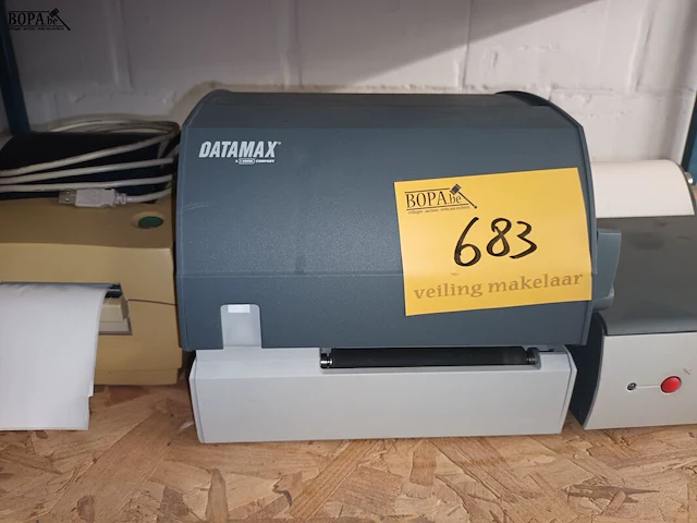 Lot 683 - label printer. 4 stuks - afbeelding 3 van  4
