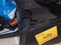 Lot 684 - computermateriaal en kabels - afbeelding 3 van  4