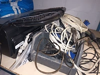 Lot 684 - computermateriaal en kabels - afbeelding 4 van  4
