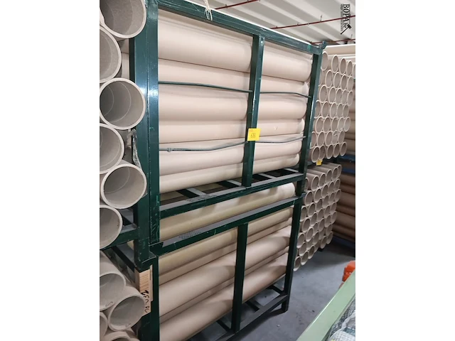 Lot 686 - stapelbak met kartonnen kokers. 6 stuks - afbeelding 2 van  2