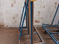 Lot 686 - transportkar voor platen - afbeelding 1 van  3