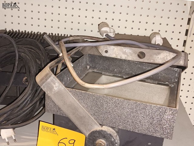 Lot 69 - gevelverlichting. 4 stuks - afbeelding 4 van  5