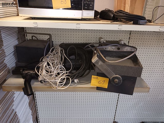 Lot 69 - gevelverlichting. 4 stuks - afbeelding 5 van  5