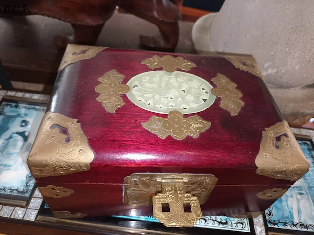 Lot 69 - juwelenkistjes. 2 stuks - afbeelding 2 van  6