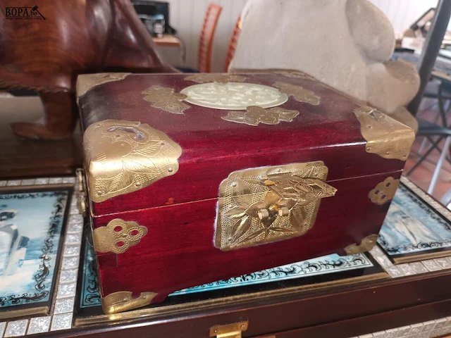 Lot 69 - juwelenkistjes. 2 stuks - afbeelding 3 van  6