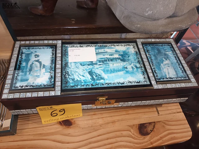 Lot 69 - juwelenkistjes. 2 stuks - afbeelding 5 van  6