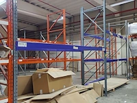 Lot 69 - magazijnstelling - afbeelding 1 van  4