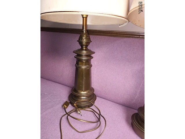 Lot 69 - tafellamp. 2 stuks - afbeelding 3 van  4