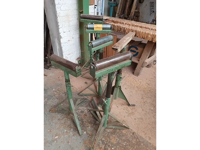 Lot 691 - roller stands. 6 stuks - afbeelding 1 van  4