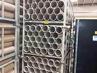 Lot 695 - stapelbak met kartonnen kokers. 3 stuks - afbeelding 1 van  1