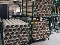Lot 697 - stapelbak met kartonnen kokers. 3 stuks - afbeelding 1 van  2