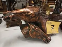 Lot 7 - beeld paarden getekend vandoni
