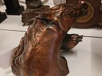 Lot 7 - beeld paarden getekend vandoni - afbeelding 2 van  3