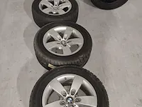 Lot 7 - bmw velgen met winterbanden - 4 stuks - afbeelding 9 van  15
