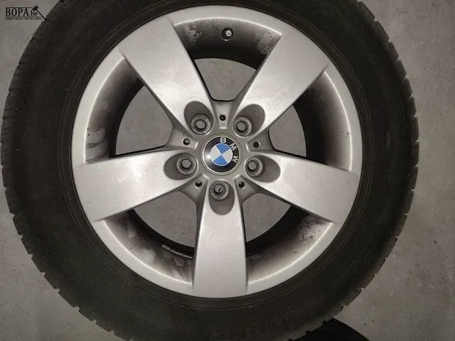 Lot 7 - bmw velgen met winterbanden - 4 stuks - afbeelding 10 van  15