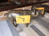 Lot 7 - bronzen varken pierre chenet - afbeelding 1 van  4
