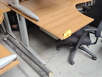 Lot 7 - bureeltafel las