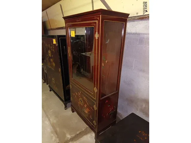 Lot 7 - chinese vitrinekast - afbeelding 2 van  6