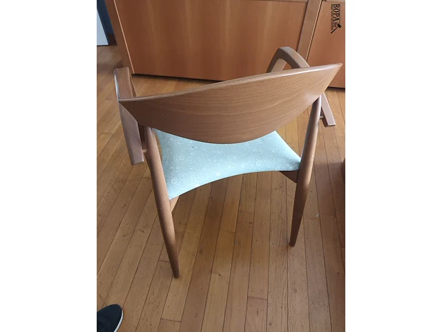 Lot 7 - houten armstoel - afbeelding 3 van  3
