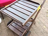 Lot 7 - houten serveerwagentje - afbeelding 2 van  4