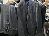 Lot 7 - kostuums jas en broek 5 stuks - afbeelding 6 van  11