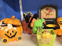 Lot 7 - lot diverse halloween decoratie, ong 14 stuks - afbeelding 2 van  4
