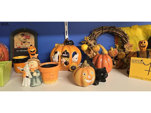 Lot 7 - lot diverse halloween decoratie, ong 14 stuks - afbeelding 3 van  4
