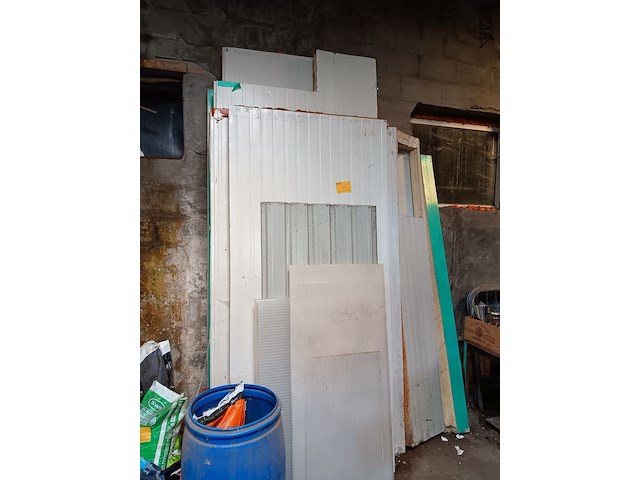 Lot 7 - lot isolatie - afbeelding 1 van  3