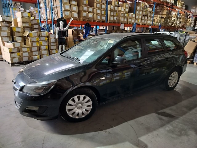 Lot 7 - opel astra sports (2013-chass.w0lpd8ew2e8022538) - afbeelding 1 van  13