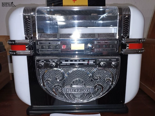 Lot 7 - retro look jukebox berlin - afbeelding 4 van  4