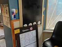 Lot 7 - stoepbord en krijtkader