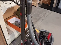 Lot 7 - stofzuiger dyson - afbeelding 4 van  4