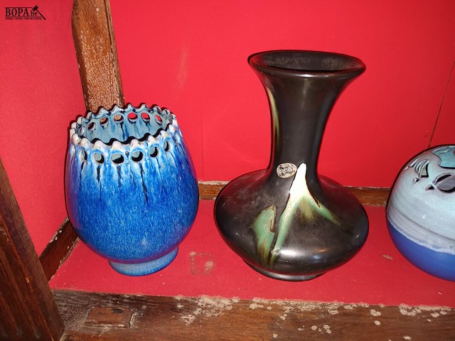 Lot 7 - vazen en bloempot. 8 stuks - afbeelding 5 van  5