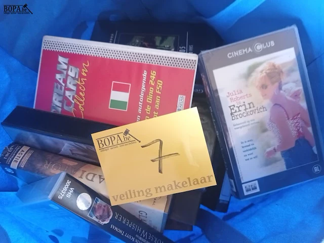 Lot 7 - video cassettes - afbeelding 3 van  3