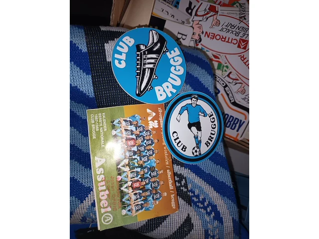 Lot 70 - club brugge memorabilia - afbeelding 3 van  5