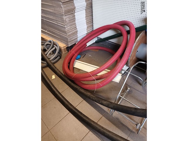 Lot 70 - kunststof buizen - afbeelding 2 van  3