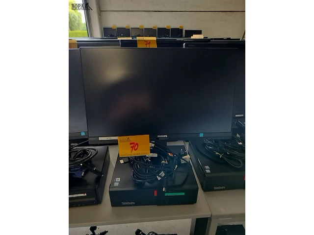 Lot 70 - lenovo thinkcentre computer - afbeelding 1 van  1